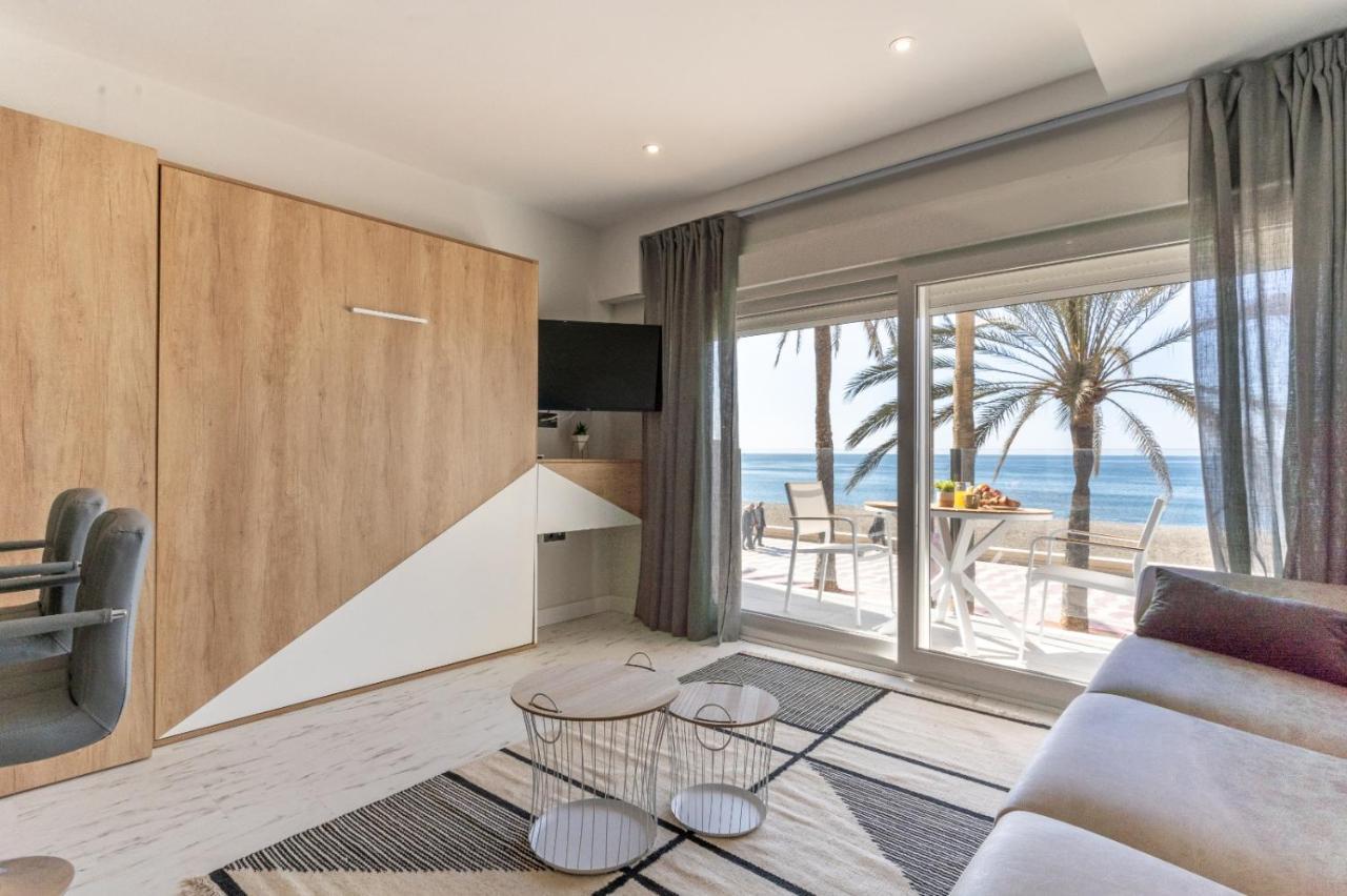 Expoholidays- Paseo Maritimo Apartment *