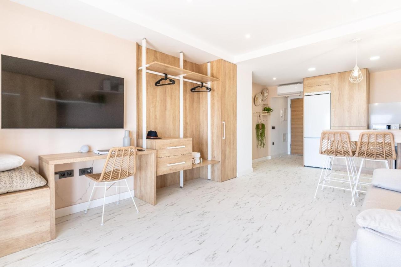Expoholidays- Paseo Maritimo Apartment *